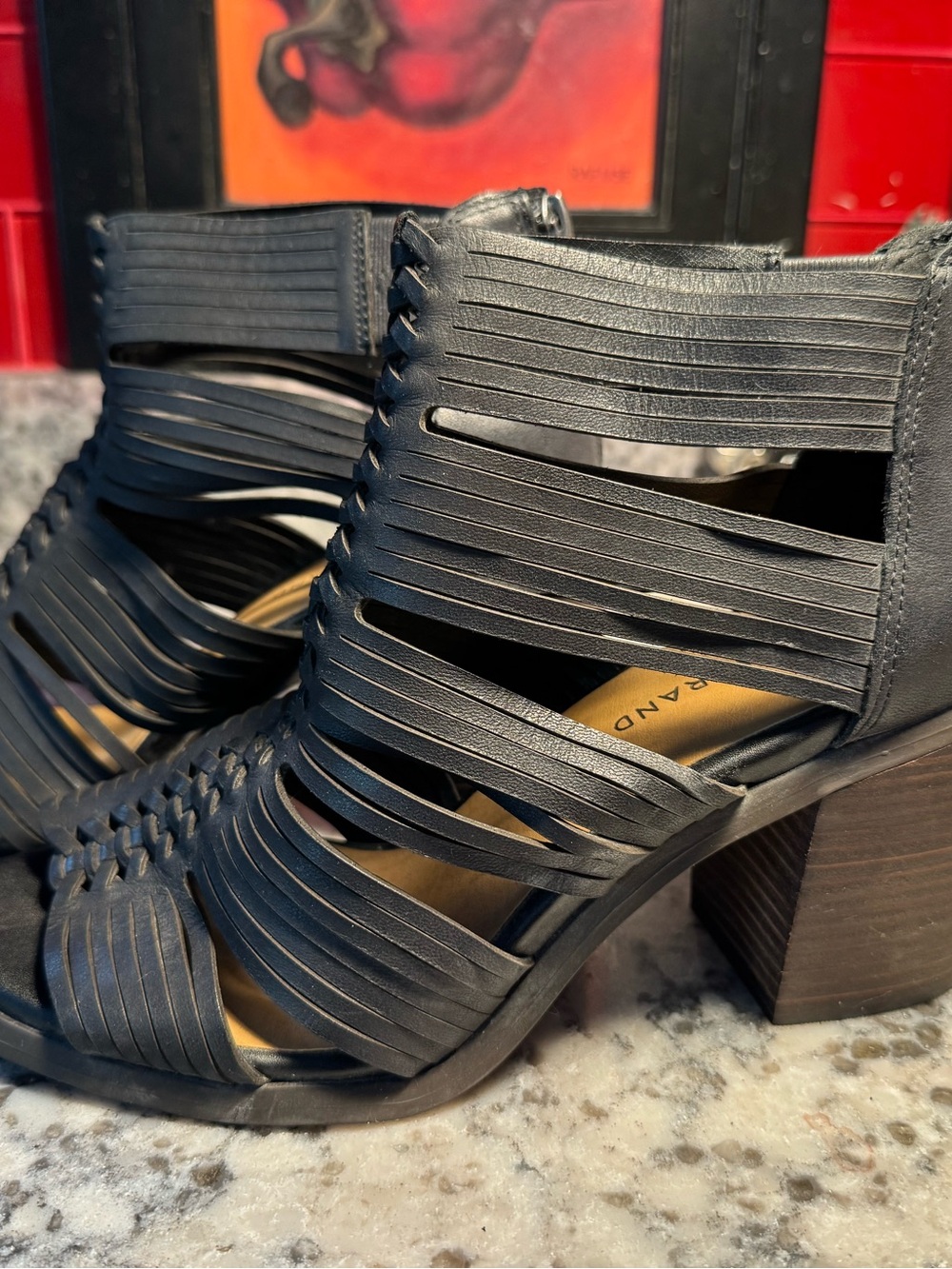 Lucky Brand LV- Darvie Leather Women's Black Strappy Block Heel Sandals
